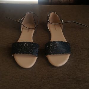 Black Old Navy Sandals